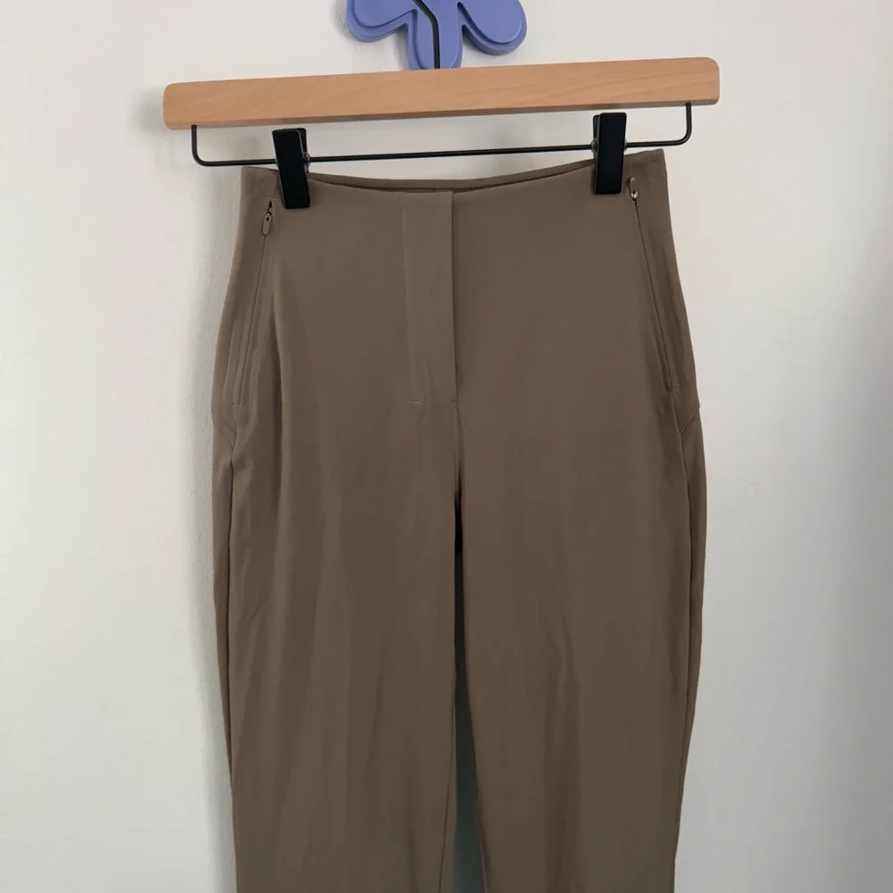 Lululemon 0 Smooth Fit Pull On Flare Nomad Minimal Outdoor Athletic Taupe